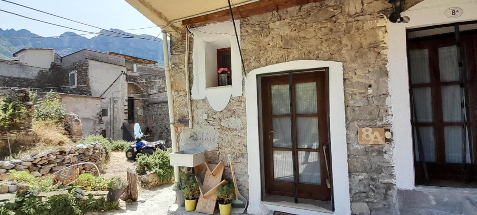 B&B 8A Castelbianco Colletta Eksteriør bilde