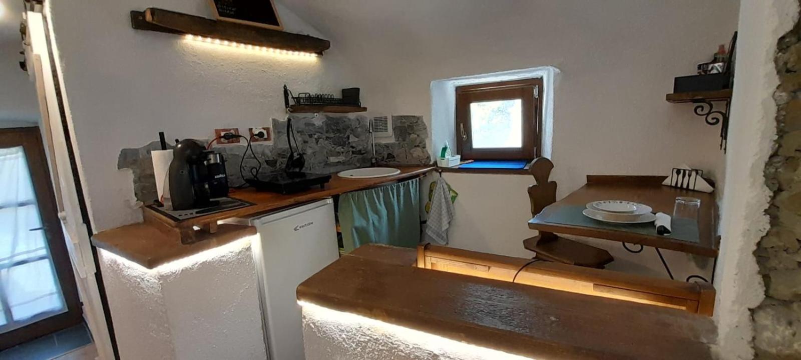 B&B 8A Castelbianco Colletta Eksteriør bilde